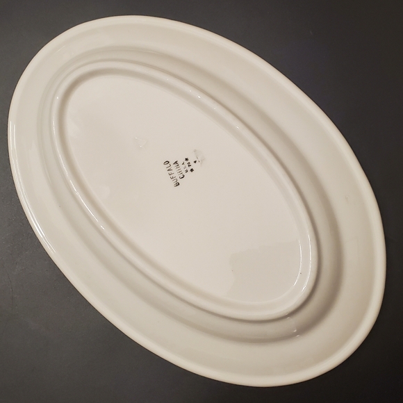 Blue Willow 10" x 6 7/8"" Oval Dish by Buffalo Pottery - Picture 11 of 14